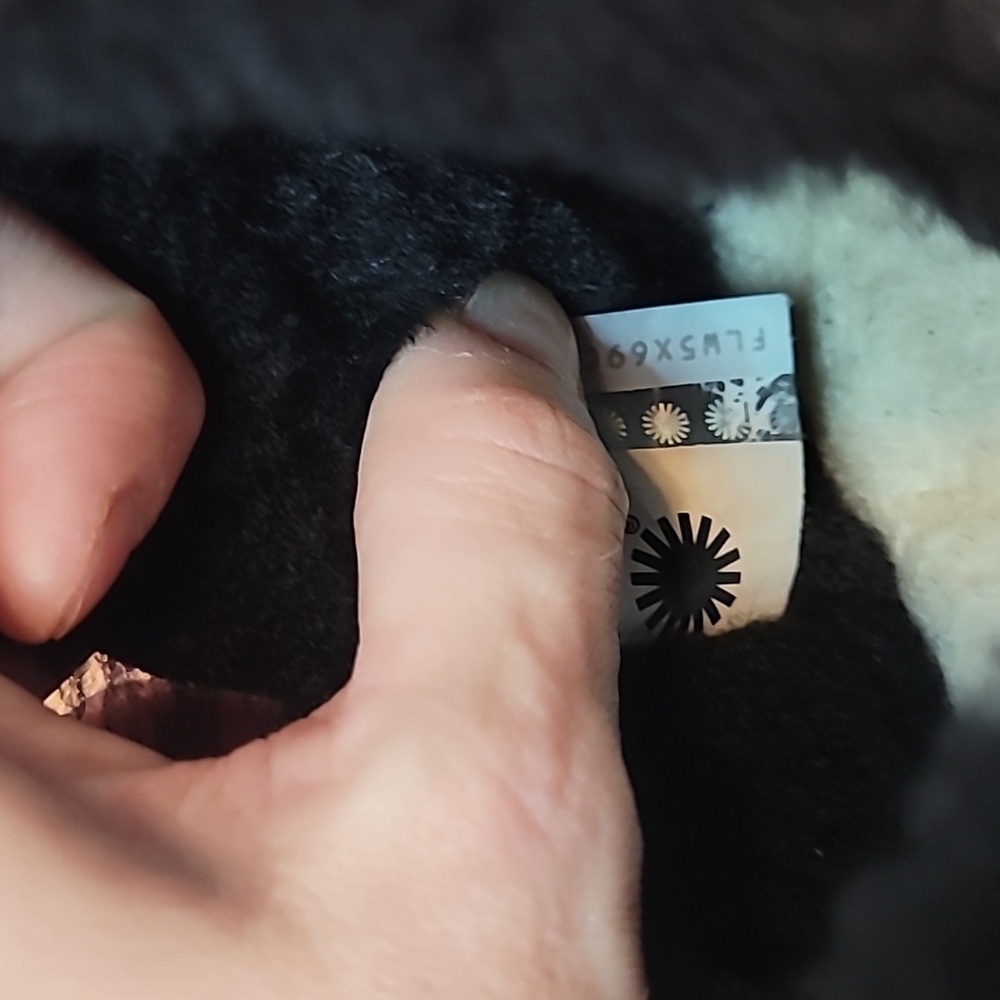 UGG McKay Boots - Picture 14 of 16